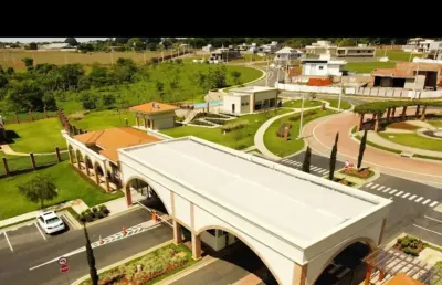 Condomínio villagio toscana  terrono 361m2 sobrando com 273m2  - 3 suítes plenas, uma com hidromassagem e clouset  - sala ampla