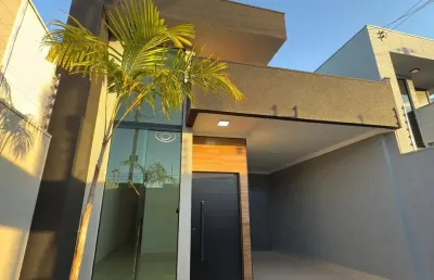 Casa a venda no cerejeiras / piscina com hidro e aquecimento  lote de 176m2