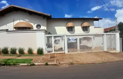 Casa com 3 quartos à venda na Bela Vista, Barretos 
