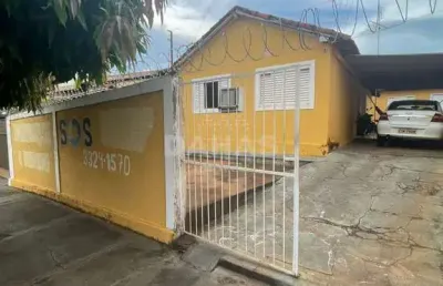 Casa com 2 quartos à venda no Centro, Barretos 