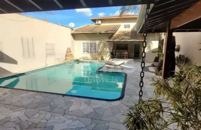 Casa com 5 quartos para alugar no Centro, Barretos 