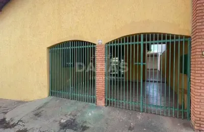 Casa com 3 quartos para alugar no Centro, Barretos 