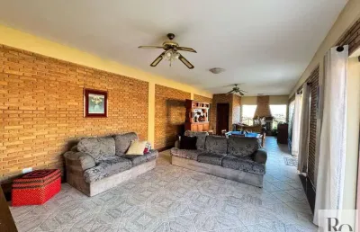Oportunidade ótima casa estilo rústica com conforto e bem espaçosa são 6 quartos