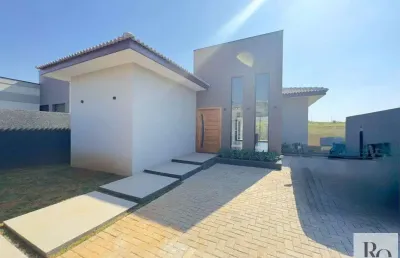 Linda casa recém construída térrea em loteamento, 10 minutos centro de atibaia