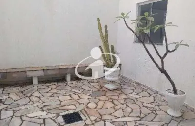 Casa com 4 quartos para alugar em saraiva, uberlândia  por r$ 5.800