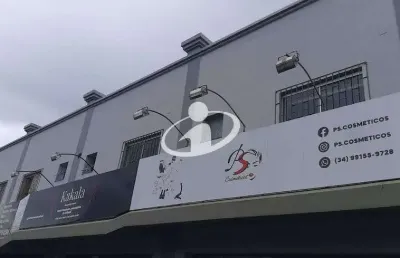 Sala comercial para alugar no brasil, uberlândia  por r$ 1.000