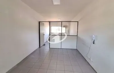 Sala comercial com 1 sala para alugar no osvaldo rezende, uberlândia  por r$ 850