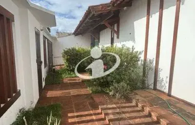Casa comercial para alugar no martins, uberlândia  por r$ 10.000