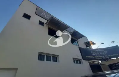 Sala comercial com 3 salas para alugar na nossa senhora aparecida, uberlândia  por r$ 1.800