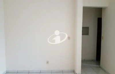 Apartamento com 3 quartos para alugar no santa mônica, uberlândia  por r$ 2.000