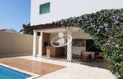 Casa com 3 quartos para alugar no jardim karaíba, uberlândia  por r$ 10.500