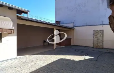 Casa com 3 quartos à venda no santa mônica, uberlândia , 225 m2 por r$ 900.000