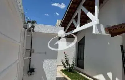 Casa com 4 quartos para alugar no tabajaras, uberlândia  por r$ 5.800