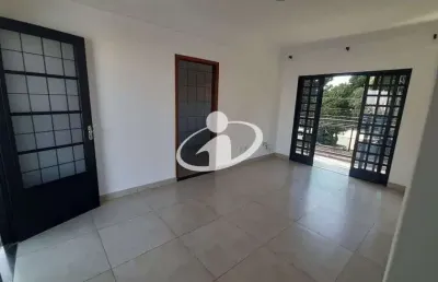 Apartamento com 2 quartos para alugar em granada, uberlândia  por r$ 2.100