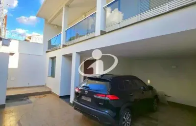 Casa com 5 quartos para alugar na nossa senhora aparecida, uberlândia  por r$ 6.500
