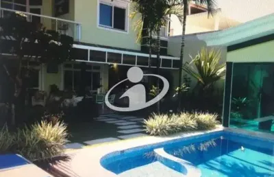 Casa em condomínio fechado com 4 quartos para alugar no jardim karaíba, uberlândia  por r$ 15.000