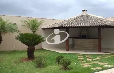 Casa comercial para alugar na nossa senhora aparecida, uberlândia  por r$ 5.500