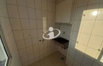 Apartamento com 2 quartos para alugar no santa mônica, uberlândia  por r$ 2.000