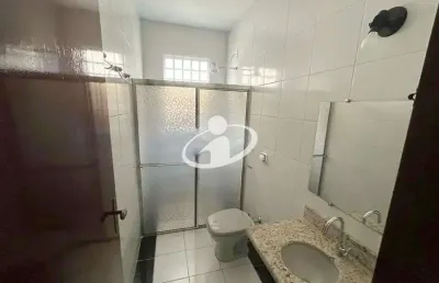 Casa com 3 quartos para alugar no jardim patrícia, uberlândia  por r$ 3.150