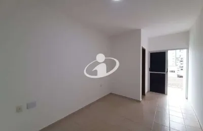 Casa com 1 quarto para alugar no morada da colina, uberlândia  por r$ 2.300
