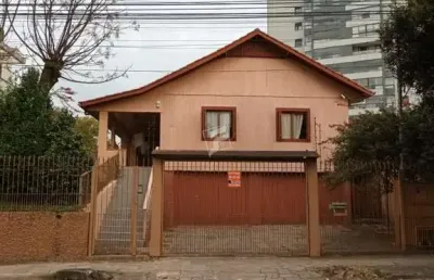 Casa com 3 quartos para alugar no Sagrada Família, Caxias do Sul 