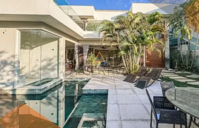 Casa em condomínio fechado com 4 quartos para alugar na Avenida Rachel de Queiroz, 90, Barra da Tijuca, Rio de Janeiro