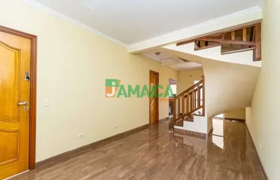 Sobrado à venda no jardim das américas com 03 quartos - 4784