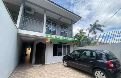 Casa com 3 quartos à venda na Rua Buruti, 74, Uberaba, Curitiba