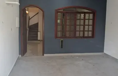 Lindo sobrado, bem distribuído, com armários planejados!