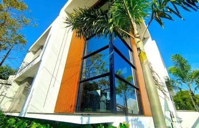 Sobrado à venda em maringá, jardim iguaçu, com 4 suítes, com 235 m²