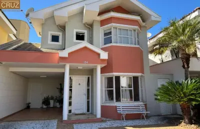 Imóvel pronto para morar, com quintal, área gourmet e piscina no bairro morato