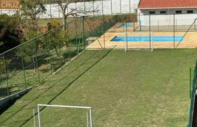 Terreno em condomínio fechado, ótimo, plano, em rua calma e arborizada, no campestre