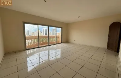 Apartamento amplo, andar alto, pronto para morar, no centro