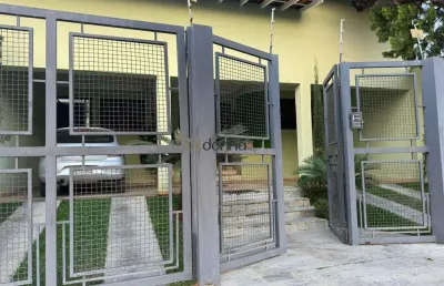 Casa com 4 quartos à venda na Rua Doutor Aulo de Oliveira, Jardim São Bento, Uberaba