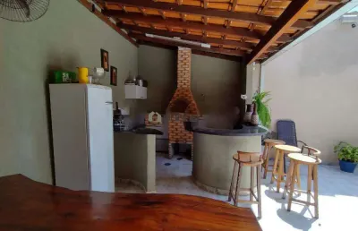 Casa com 3 quartos - pertinho da nossa senhora do desterro