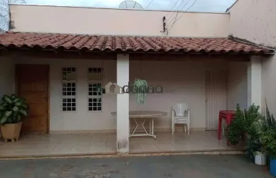 Casa à venda, 2 quartos, 2 vagas, nossa senhora da abadia - uberaba/mg