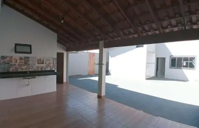 Casa com 3 quartos à venda na Rua Sílvio Sidney Pinto, Jardim Nenê Gomes, Uberaba