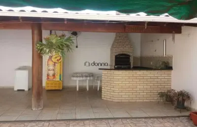 Casa com 3 quartos à venda na Avenida Mei Mei, Manhattan, Uberaba