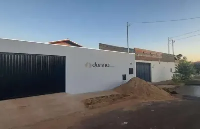 Casa com 2 quartos à venda na Rua Gilberto de Azevedo Beraldo, Ilha Bela, Uberaba