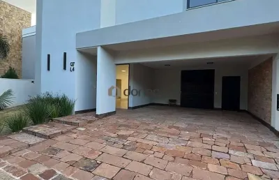 Casa á venda, sendo 4 suítes, uma delas master, sala intima, 355m2, condomínio flamboyant iii - uberaba - mg