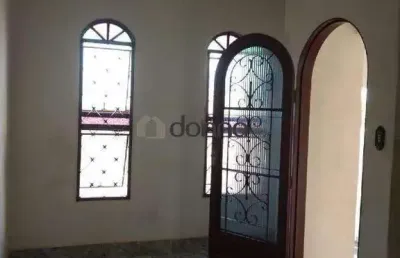 Casa com 2 quartos à venda na Avenida Engenheiro Thomaz Henrique Junqueira Guimarães, Conjunto Manoel Mendes, Uberaba