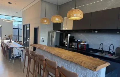 Casa à venda, 3 quartos, 3 suítes, 4 vagas, jardim do lago - uberaba/mg