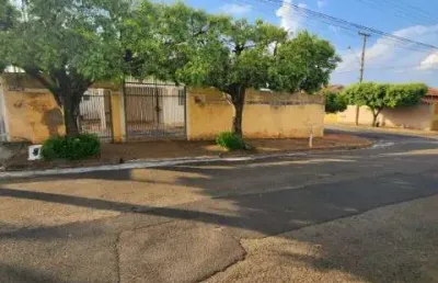 Prox.unesp, casa à venda em rio preto-sp, jardim nazareth, 2 quartos, 1 sala, 1 banheiro, 1 vaga, 80m², terreno de 450m², esquina, quintal grande