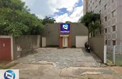 Excelente casa comercial para locação com 8 salas já com ventilador, ar split, moveis planejados, recepção, varias garagens para funcionários e client