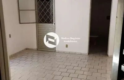 Excelente oportunidade: casa com 1 quarto, 1 sala, 1 banheiro e 1 vaga de garagem em bom jardim, são josé do rio preto-sp!