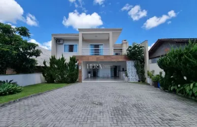 Casa com 4 quartos à venda no armação, penha , 233 m2 por r$ 1.600.000