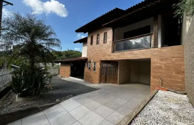 Casa com 3 quartos à venda em água verde, blumenau , 186 m2 por r$ 850.000