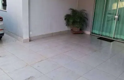 Casa com 3 quartos à venda no Jardim Uberaba, Uberaba 