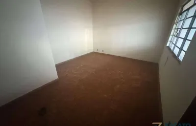 Casa para alugar por r$ 1.800,00/mês - nossa senhora da abadia - uberaba/mg