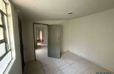Casa com 2 dormitórios para alugar, 52 m² por r$ 800,00/mês - nossa senhora da abadia - uberaba/mg